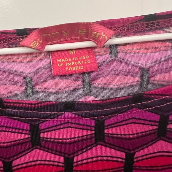 Sunny Leigh pink and purple tunic top size M EUC - Picture 3 of 4